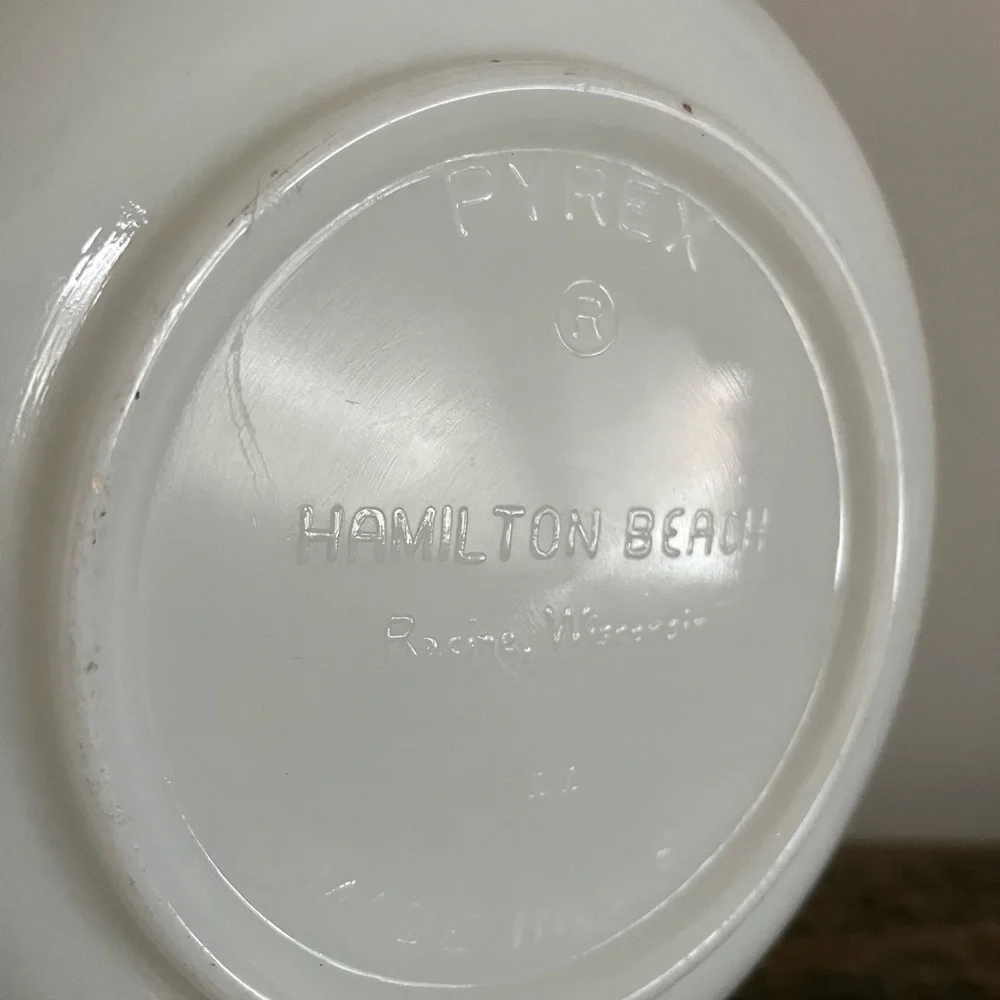 Pyrex Milk Glass Mixing Bowl for Hamilton Beach
